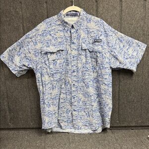 Columbia Men's White and Blue Patterned Casual Shirt